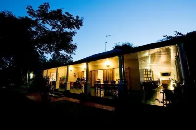 York Lodge Hoteles cerca de Wild Is Life & ZEN