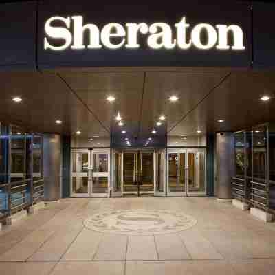 Sheraton Gateway Hotel in Toronto International Airport Hotel Exterior