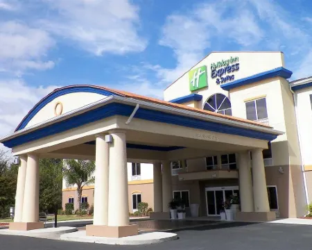Holiday Inn Express & Suites INVERNESS-LECANTO by IHG Hotels in Citrus County