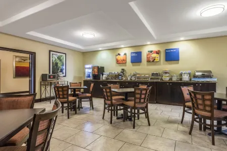 Comfort Inn & Suites Scott-West Lafayette