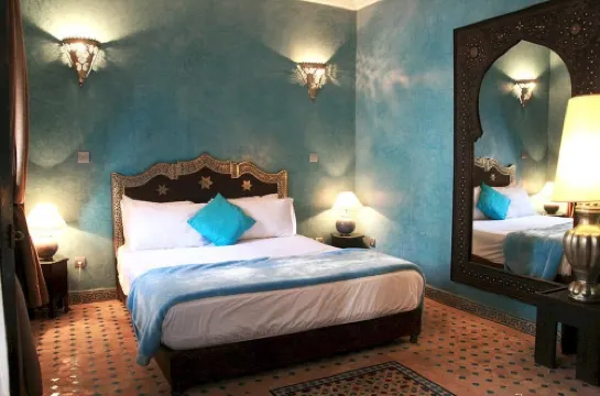 里亞德什米斯酒店