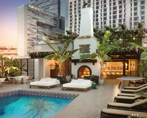 โรงแรม ฟิกูเอโรอา, อันบาวด์ คอลเลกชัน บาย ไฮแอท โรงแรมใกล้แอลเอ ไลฟ์