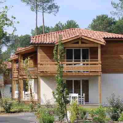 Les Cottages du Lac Hotel Exterior