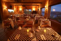 Auberge Cap au Leste Hotels in La Baie