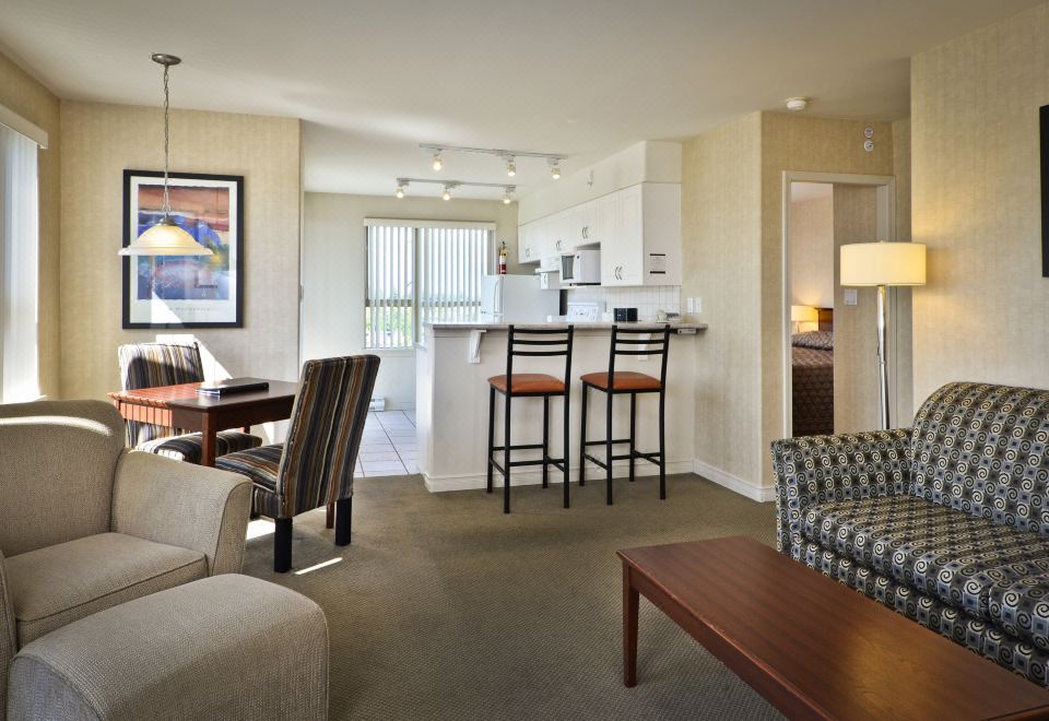 Sandman Suites Surrey - Guildford Over view