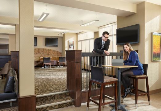 어클레임 호텔 내부 레스토랑