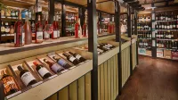 Prestige Vernon Lodge and Conference Centre - bar