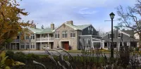 The Shaw Club Hotel Hotels near St Vincent de Paul Roman Catholic Church