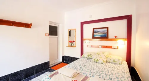 Rose Hotel B&B - Guest houses