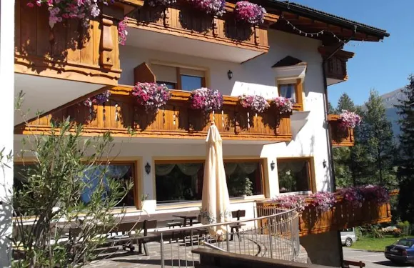 頓內爾瓦爾德勒酒店