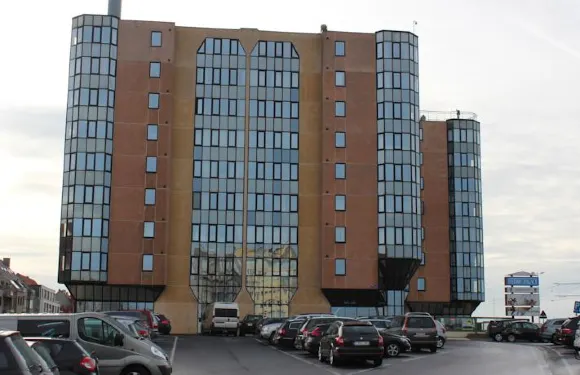 海德羅宮殿公寓