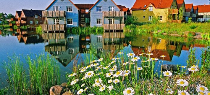 BEECH Resort Fleesensee Hotele w: Muritz