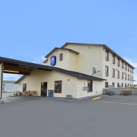 Super 8 by Wyndham Dillon