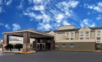 Comfort Inn & Suites Crystal Inn Sportsplex