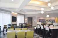 La Quinta Inn & Suites by Wyndham Dallas Plano West - breakfast