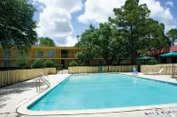 Rodeway Inn Hotels in Huntsville