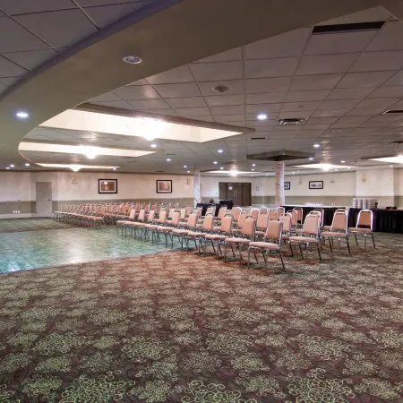Clarion Hotel & Conference Center Sherwood Park