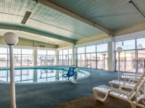 OYO 堪薩斯道奇城聯排別墅 道奇城酒店