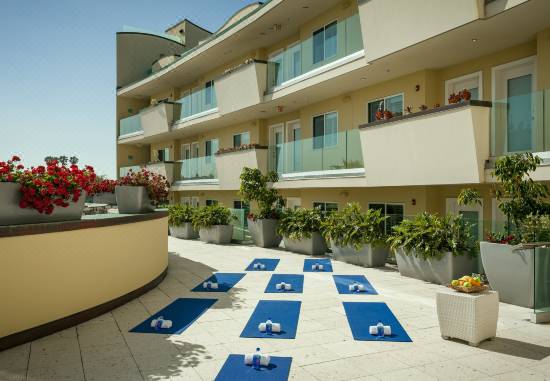 pier south resort autograph collection