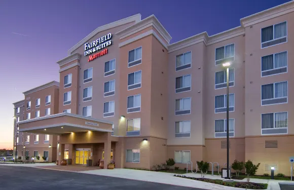 奧斯汀Parmer/Tech Ridge萬楓酒店及套房