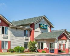 Quality Inn and Suites Middletown-Franklin