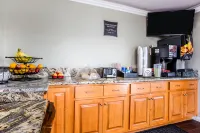 Rodeway Inn & Suites Hotels in Paramount