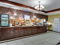 Holiday Inn Express & Suites TOWER CENTER NEW BRUNSWICK by IHG - breakfast