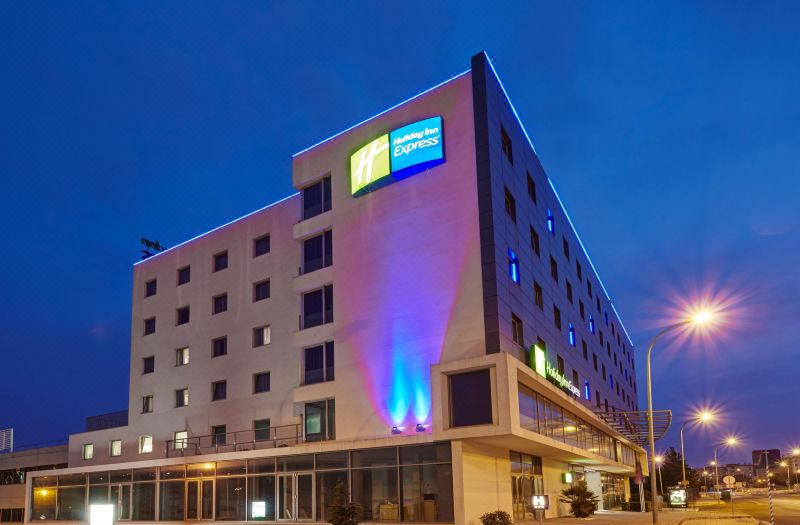 Holiday Inn Express Lisbon - Alfragide by IHG
