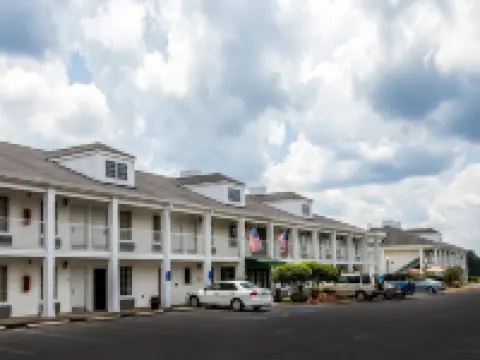 Quality Inn Bessemer I-20 Exit 108 Hotels in Jefferson County