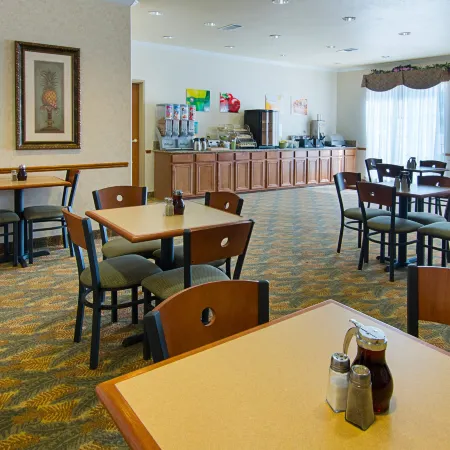 Quality Inn & Suites - Glen Rose