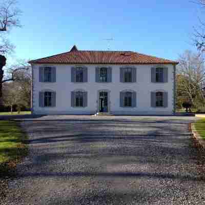 Domaine de l'Esperon Hotel Exterior