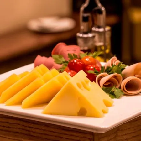 Carnelian Muscat - Airport Hotel