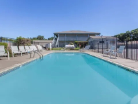 Travelodge by Wyndham Clearlake Hotels in Clearlake