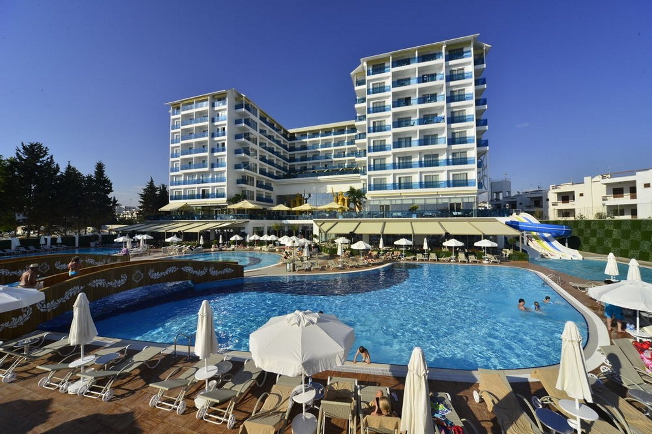 Azura Deluxe Resort & Spa - Ultra All Inclusive