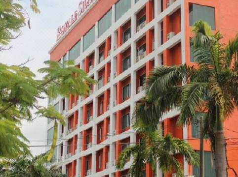 Royale Signature Hotel