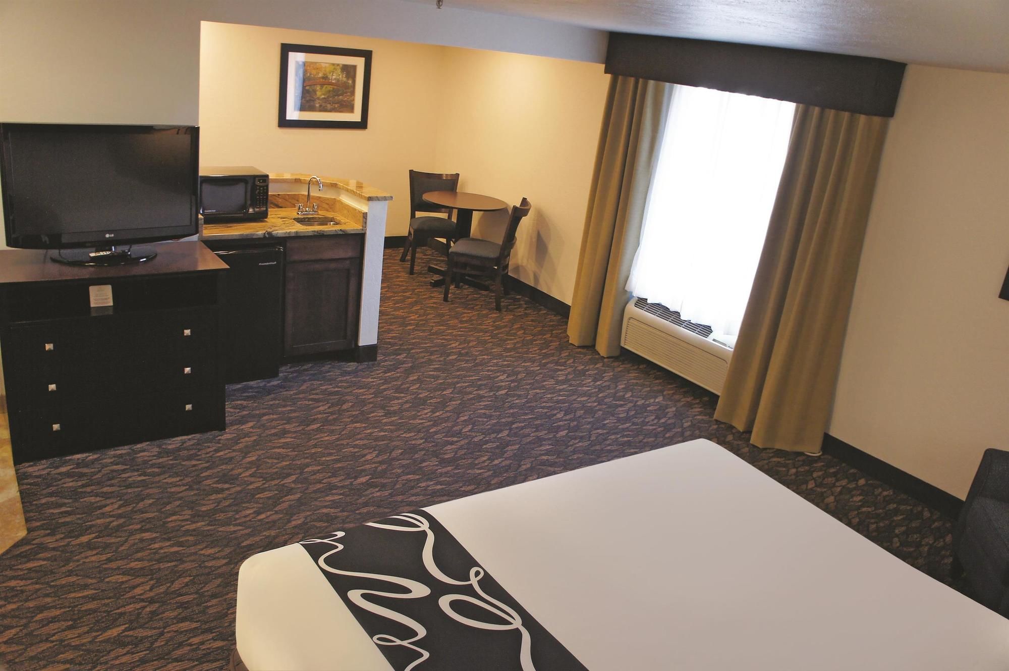 Comfort Inn & Suites Ashland