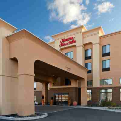 Hampton Inn & Suites Fairbanks Hotel Exterior