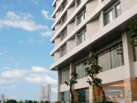 Vasa Hotel Surabaya Hotels near Genteng