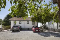 HOTEL Y BUNGALOWS BALCON DE CÓMPETA - parking