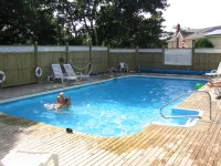 Shining Waters Country Inn - piscine