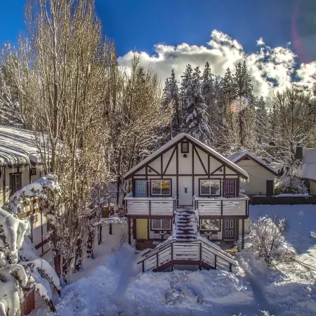 Big Bear Spa Suites