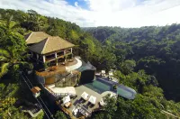 Hanging Gardens of Bali Hotel dekat Pande's Farm (Bali Natural Agriculture)