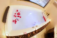 The Pearl Hotel Hotels in Hanoi