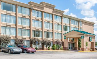 Quality Inn & Suites Lafayette I-65