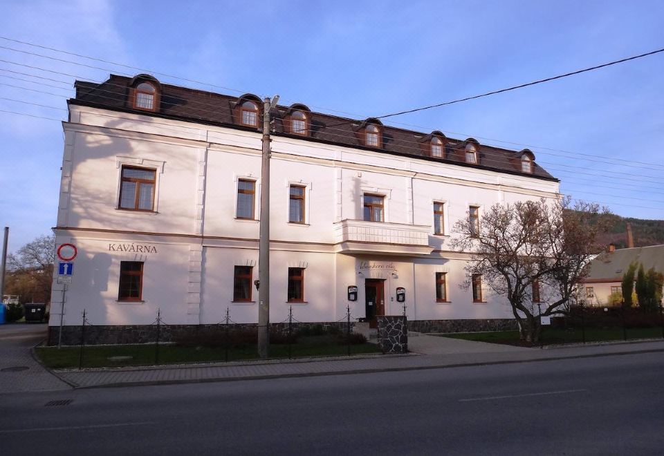 Adamkova Vila Over view