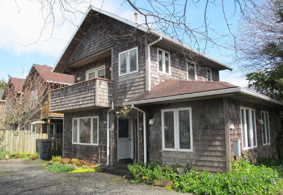 Harrison Street Inn - Housity