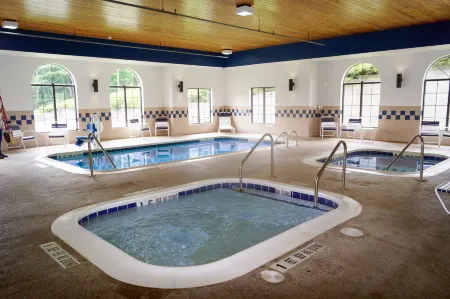 Comfort Inn & Suites Milford / Cooperstown