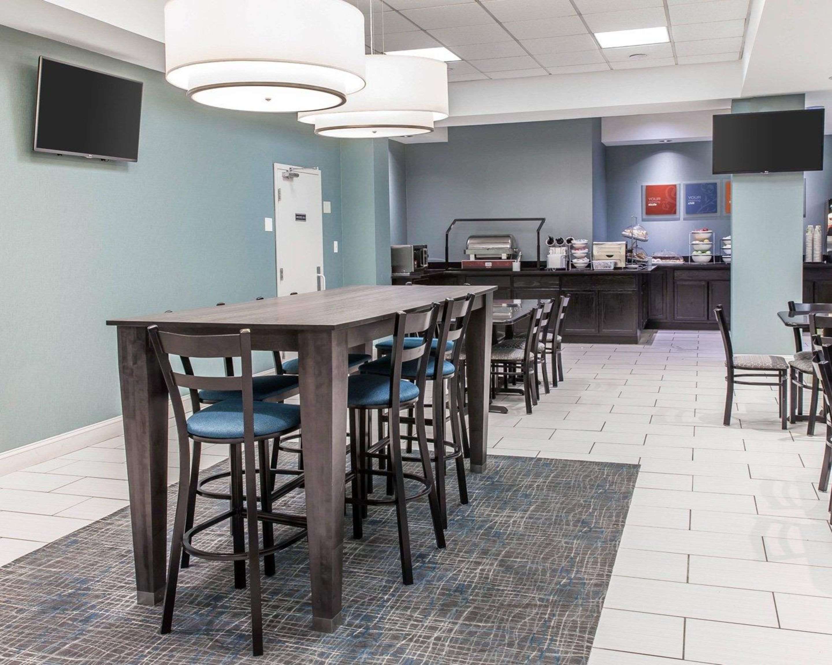 Comfort Inn & Suites BWI Airport