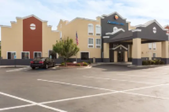 Comfort Inn Decatur Priceville Hotels in Decatur