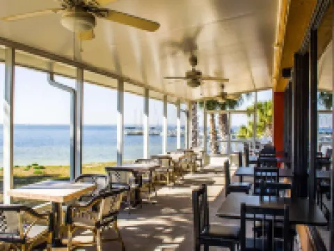 Quality Inn & Suites Gulf Breeze Bayside Near Pensacola Beach Hotels in Santa Rosa County